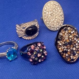 Lot of 5 costume rings